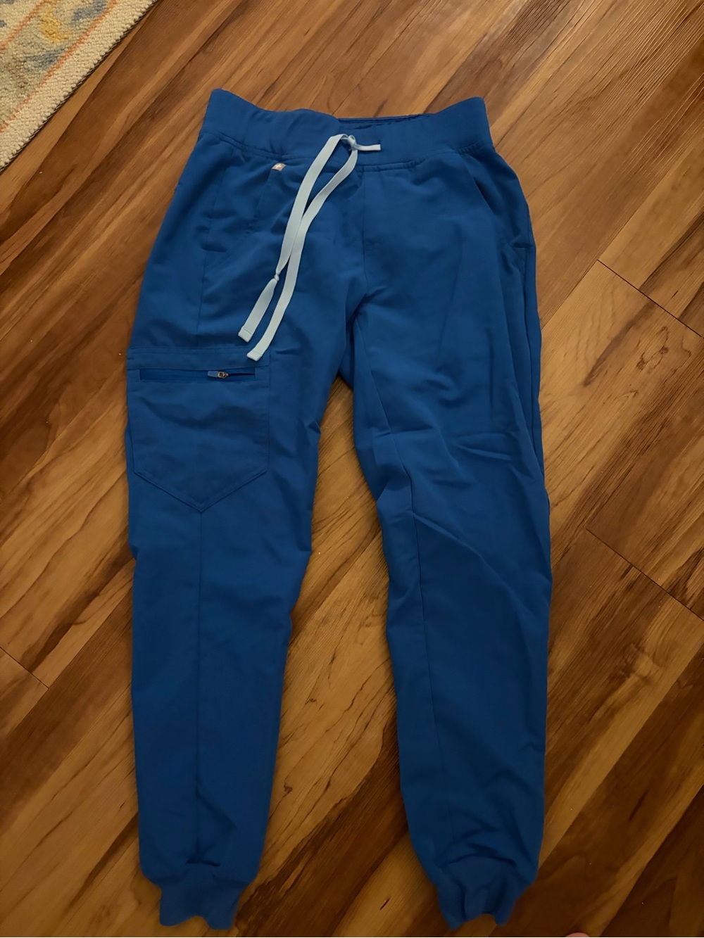 Women’s Figs Zamora Jogger in Royal Blue